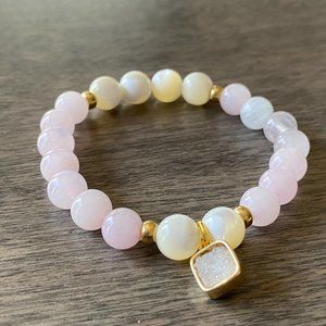 Rose quarts and Pearl Bracelet